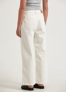 Kendall Organic Low Rise Jean in Off White
