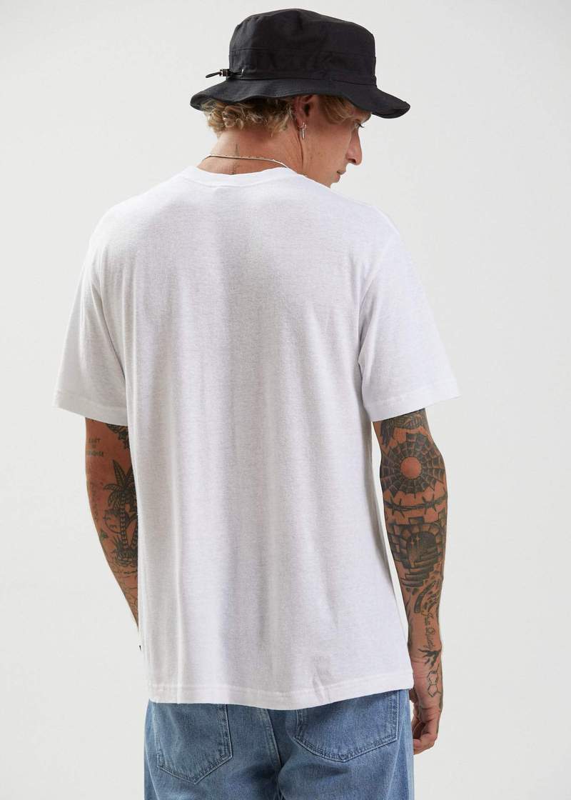 Max Relax Hemp Retro Fit T-Shirt in White
