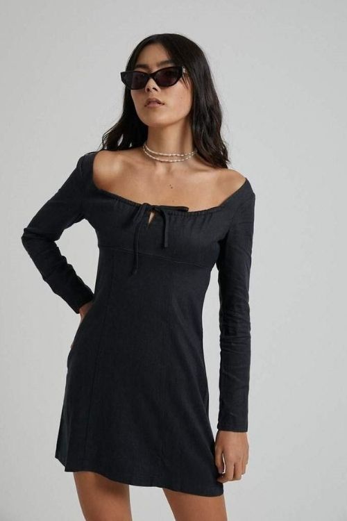 Ren Hemp Long Sleeve Dress in Black